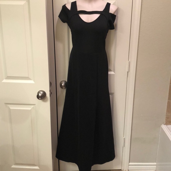 Dresses & Skirts - Formal black dress